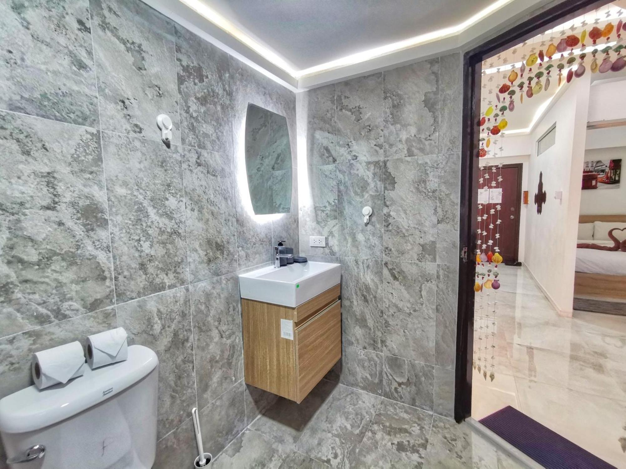 Hagone-Condotel Pattaya Exteriör bild